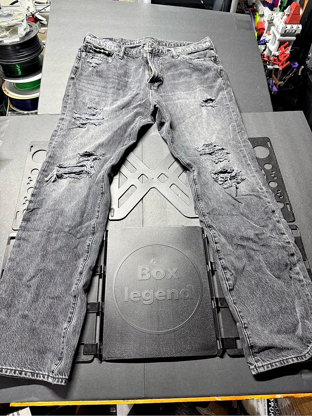 Abercrombie & Fitch Kennan Straight Jeans Distressed Gray Jeans Waist 1068